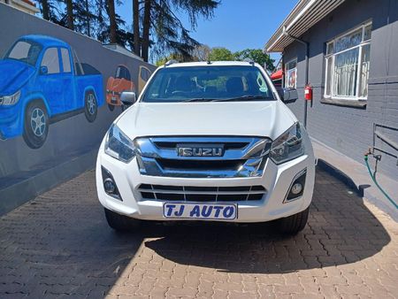 2015-Isuzu-KB-300-D-Teq-LX-Double-Cab_2