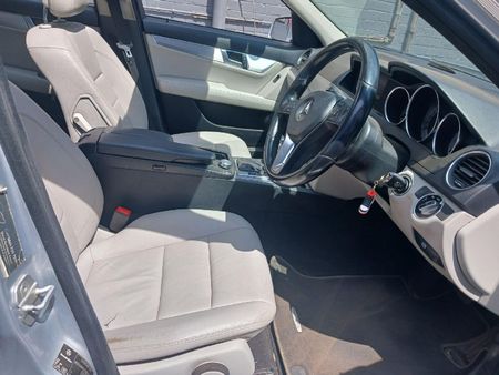 2012-Mercedes-Benz-C-Class-C-350-CDI-BE-Avantgarde-Auto_10