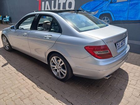 2012-Mercedes-Benz-C-Class-C-350-CDI-BE-Avantgarde-Auto_4