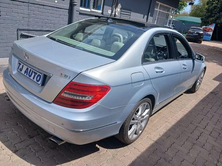 2012-Mercedes-Benz-C-Class-C-350-CDI-BE-Avantgarde-Auto_6