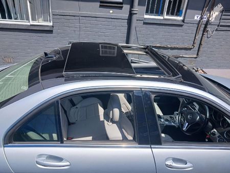 2012-Mercedes-Benz-C-Class-C-350-CDI-BE-Avantgarde-Auto_7
