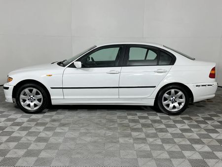 2004-BMW-3-Series-318i_7