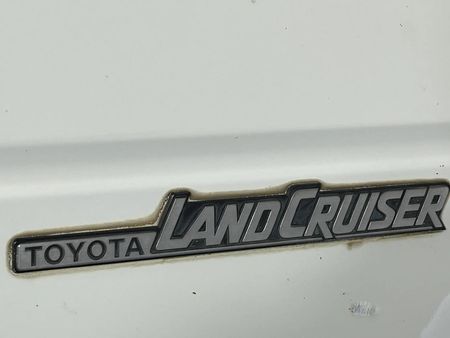 1988-Toyota-Land-Cruiser-FJ60-D-DLX-Station-Wagon_8