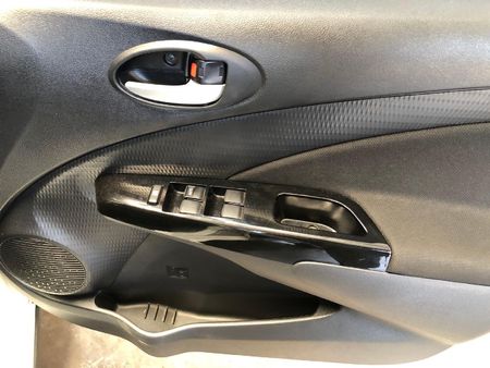 2018-Toyota-Etios-Cross-15-XS-5-dr_9