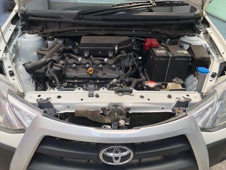 2018-Toyota-Etios-Cross-15-XS-5-dr_11