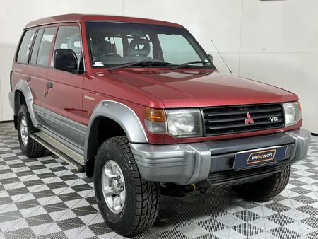 2000-Mitsubishi-Pajero-35-GLS_10