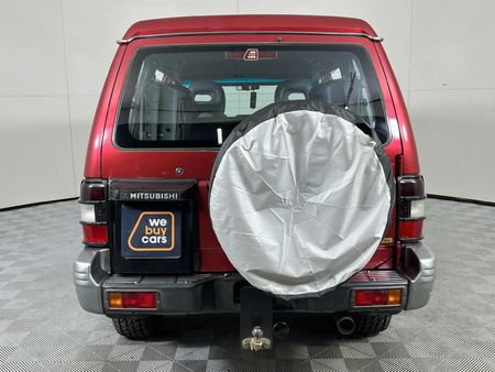 2000-Mitsubishi-Pajero-35-GLS_12