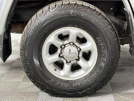 2000-Mitsubishi-Pajero-35-GLS_5