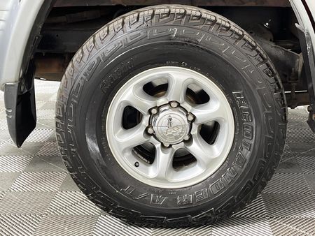 2000-Mitsubishi-Pajero-35-GLS_6