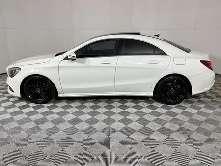 2017-Mercedes-Benz-CLA-220d-AMG-Auto_15