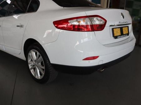 2015-Renault-Fluence-20-Dynamique_15
