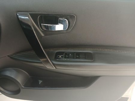 2013-Nissan-Qashqai-15-dCi-Acenta_5