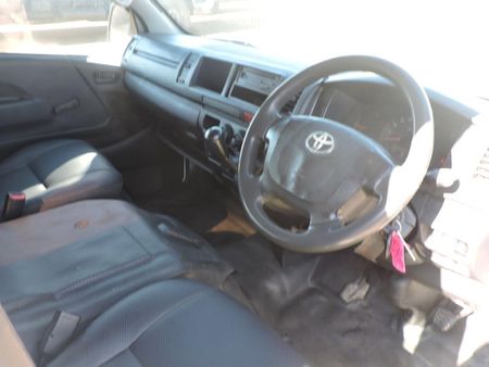 2017-Toyota-Quantum-25-D-4D-Sesfikile-16-seat_4
