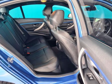 2017-BMW-3-Series-320d-M-Sport-Auto_16