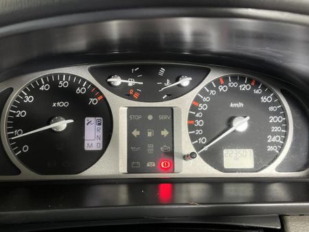 2002-Renault-Laguna-20-Expression_2