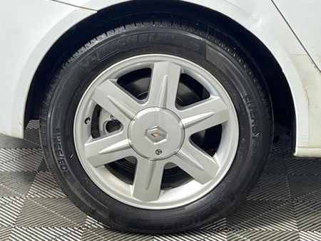 2002-Renault-Laguna-20-Expression_7