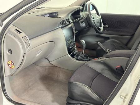 2002-Renault-Laguna-20-Expression_8