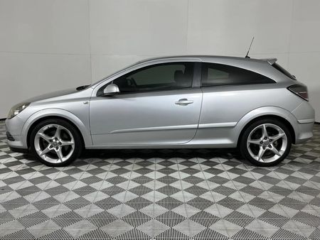2009-Opel-Astra-GTC-20-Turbo-Sport_12