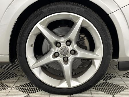 2009-Opel-Astra-GTC-20-Turbo-Sport_4