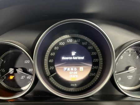 2012-Mercedes-Benz-C-Class-C-180-BE-Classic_2
