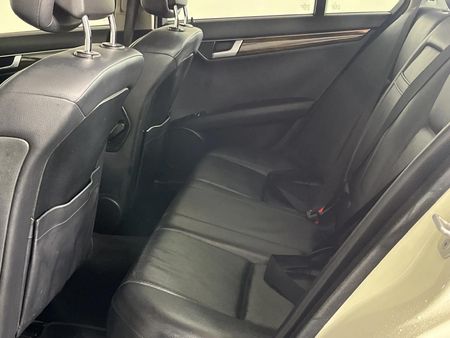 2012-Mercedes-Benz-C-Class-C-180-BE-Classic_3