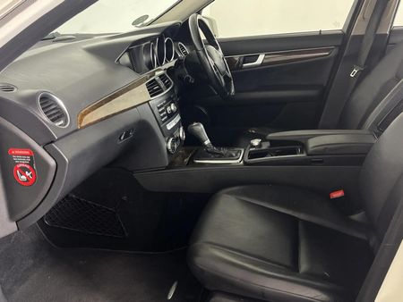 2012-Mercedes-Benz-C-Class-C-180-BE-Classic_8