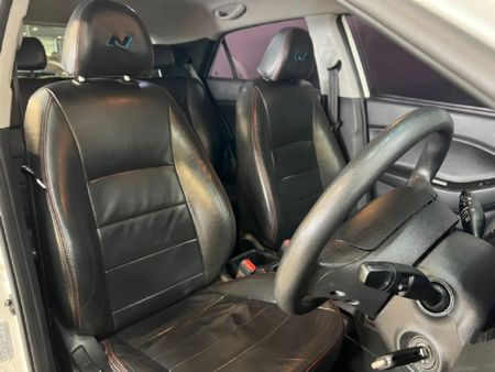 2017-Hyundai-i20-14-N-Series_9
