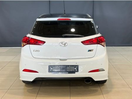 2017-Hyundai-i20-14-N-Series_4