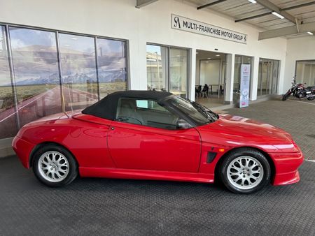 1999-Alfa-Romeo-Spider-20-Twin-Spark_3
