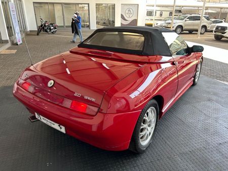 1999-Alfa-Romeo-Spider-20-Twin-Spark_7