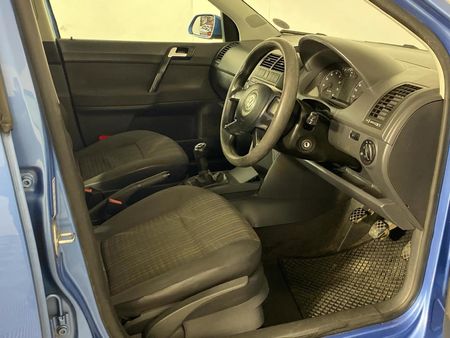 2006-Volkswagen-Polo-Classic-16-Trendline_9