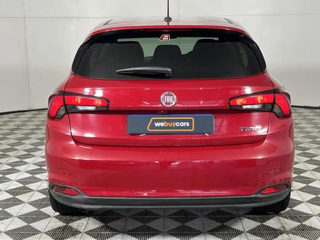 2021-Fiat-Tipo-14-Lounge-5-dr_16
