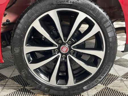 2021-Fiat-Tipo-14-Lounge-5-dr_6