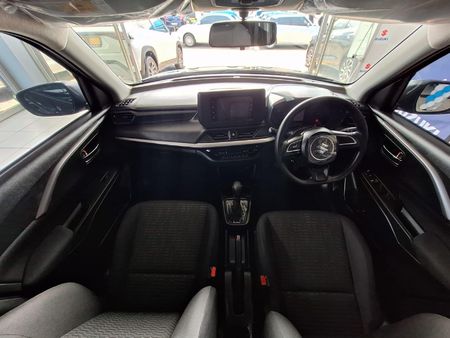 2025-Suzuki-Swift-12-GL-Auto_9