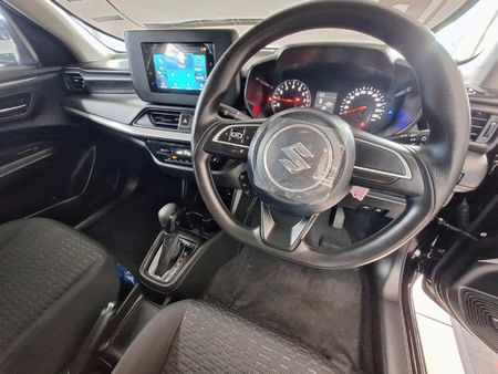 2025-Suzuki-Swift-12-GL-Auto_10