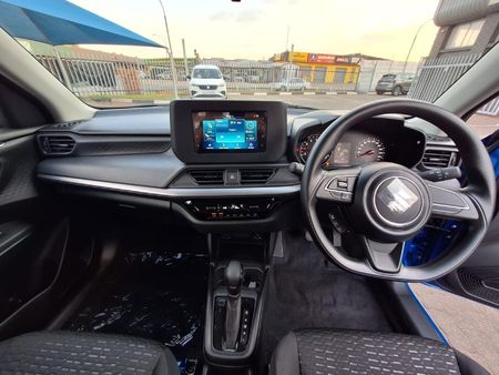 2025-Suzuki-Swift-12-GL-Auto_4