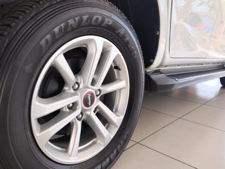 2023-Isuzu-D-Max-19-DDI-LS-4x4-Auto-Double-Cab_9
