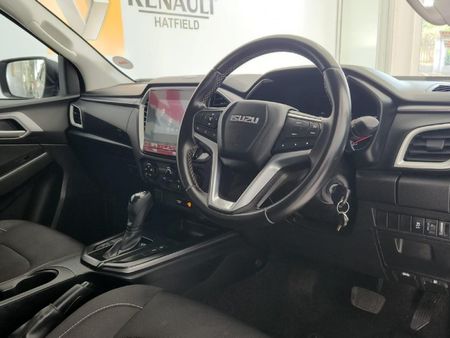 2023-Isuzu-D-Max-19-DDI-LS-4x4-Auto-Double-Cab_10