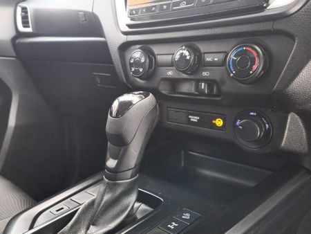 2023-Isuzu-D-Max-19-DDI-LS-4x4-Auto-Double-Cab_13