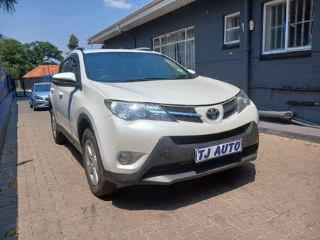 2014-Toyota-RAV4-22-D-GX-4WD_2