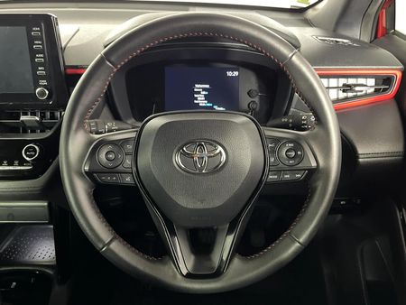 2023-Toyota-Corolla-Cross-18-GR-S_11