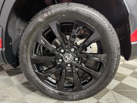 2023-Toyota-Corolla-Cross-18-GR-S_6