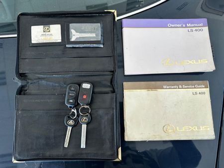 1995-Lexus-LS-400_9
