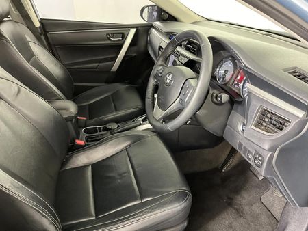 2015-Toyota-Corolla-18-High-Auto_9
