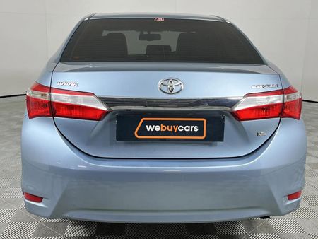 2015-Toyota-Corolla-18-High-Auto_15