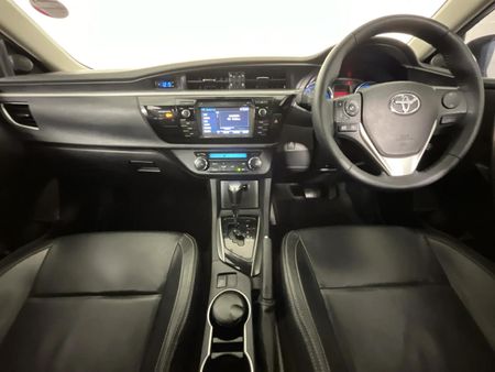 2015-Toyota-Corolla-18-High-Auto_1