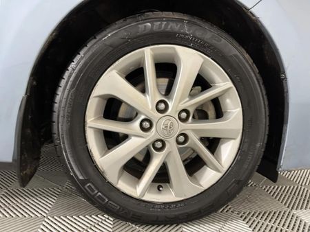 2015-Toyota-Corolla-18-High-Auto_5