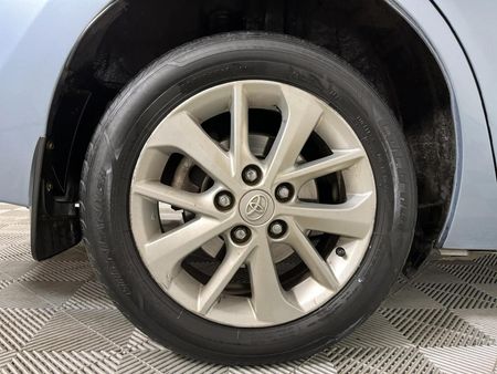 2015-Toyota-Corolla-18-High-Auto_7