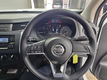 2024-Nissan-Navara-25-DDTi-SE-Single-Cab_9