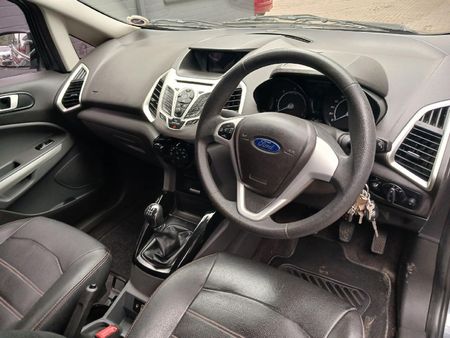 2015-Ford-EcoSport-15-TDCi-Ambiente_10